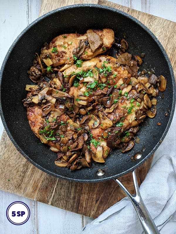 https://pointedkitchen.com/wp-content/uploads/2018/08/chicken-marsala.jpg