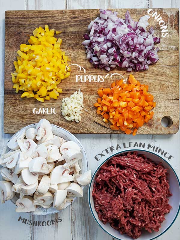 Ingredients to make pasta bolognese bake