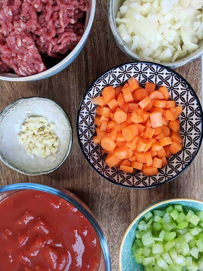 Ingredients to make cottage pie