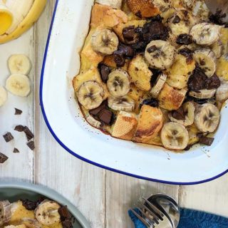 A dish of bread pudding with banana and chocolate | Weight Watchers