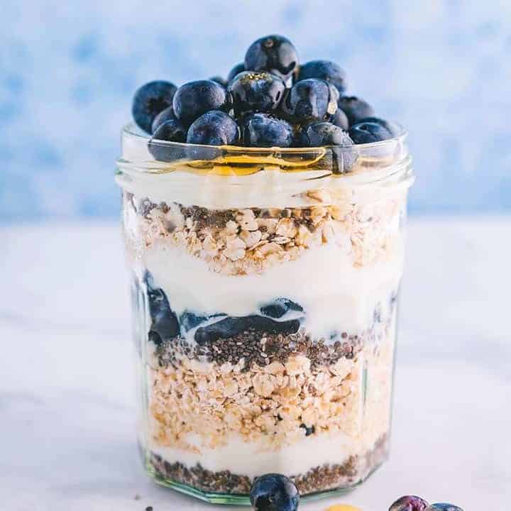 Blueberry & Chia Seed Overnight Oats | Weight Watchers | Pointed Kitchen